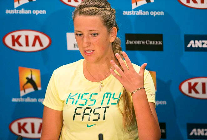 Victoria Azarenka made an interesting attire choice for explaining her medical timeout.